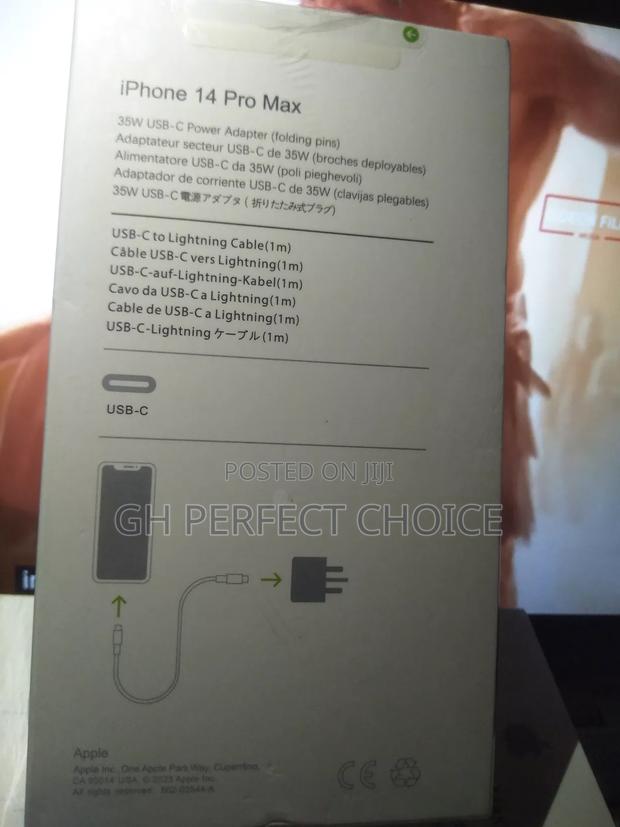iPhone 35W Fast Charging Adapter - Quick Efficient · Photo 2