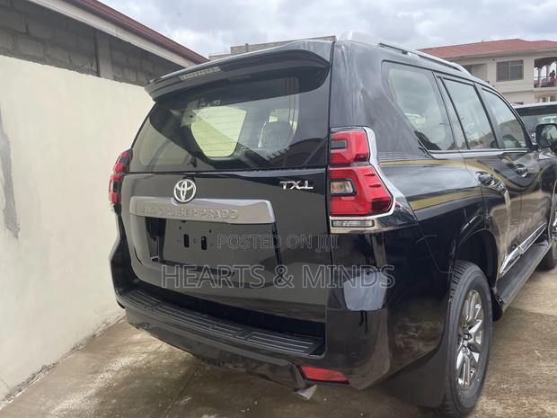 New Toyota Land Cruiser Prado 2023 Black photo 7