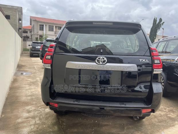 New Toyota Land Cruiser Prado 2023 Black photo 8