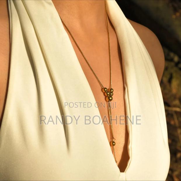 Y Necklace for Women · Photo 4