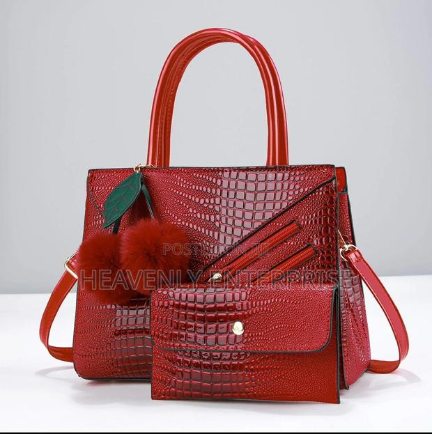 Ladies Beautiful Bag photo 4