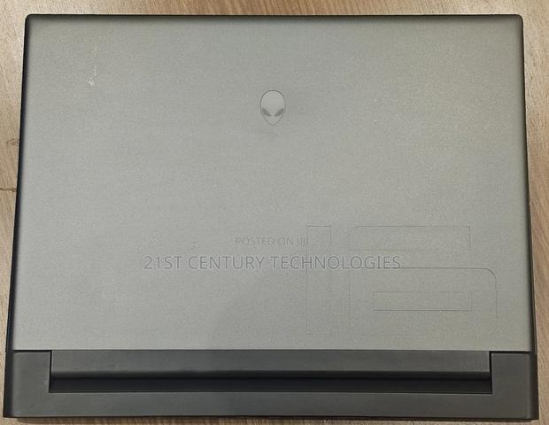 Laptop Dell Alienware M16 R1 16GB Intel Core i7 SSD 1T · Photo 4