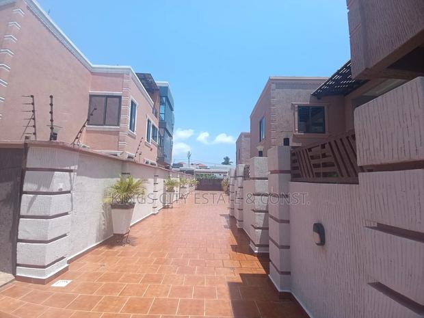 4bdrm House in Gardens, Tesano for rent photo 11