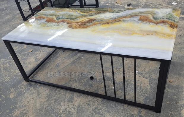 Center Table · Photo 1