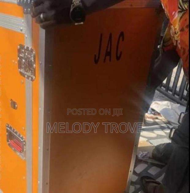 Durable Rack With Wheels 18u Dj Amplifier Case · Photo 4