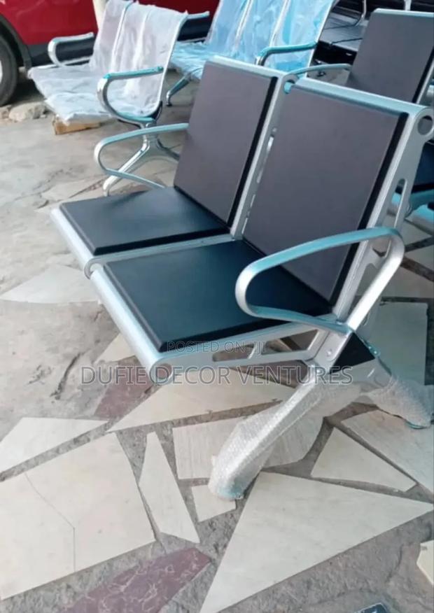 2 in 1 Waiting Chair · Photo 1