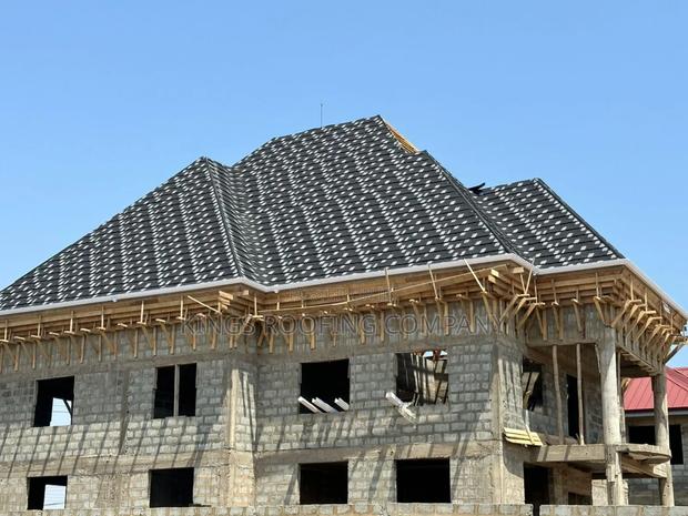 Experts in Alu-Zinc Roofing Sheets Installment · Photo 4