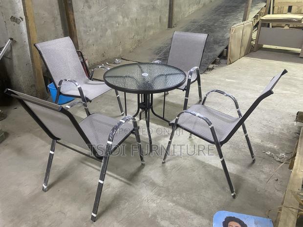 Quality Outdoor Set · Photo 2