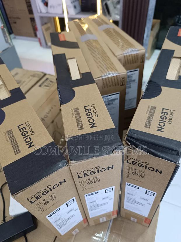 New Laptop Lenovo Legion 5 16GB Intel Core I9 SSD 512GB · Photo 2