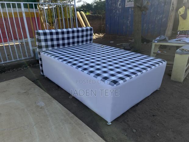 Inbuilt Doable Bed · Photo 2