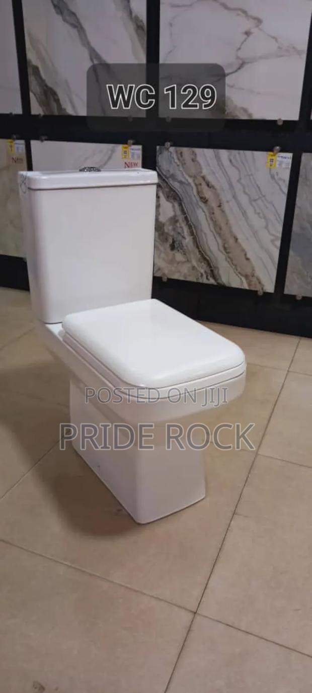 Small Tank, Square Shape, Press Top Wc · Photo 2