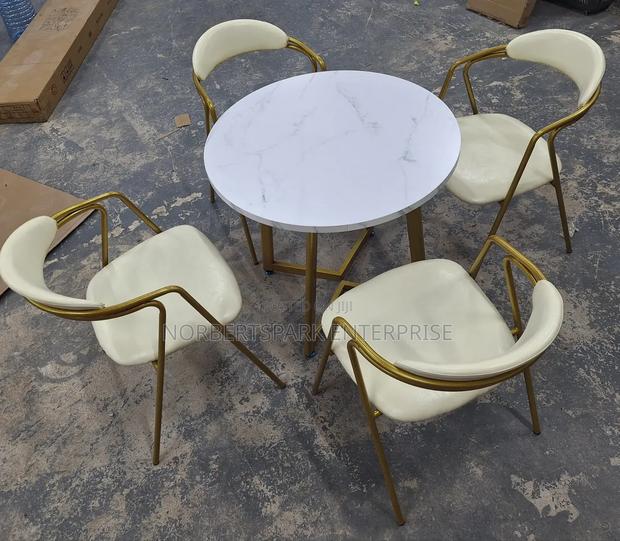 Dining Set (4 Chairs) Q001 · Photo 2
