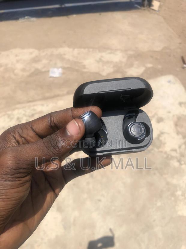Preowned JBL RFL Flow Pro Earbuds From America in Stock photo 2