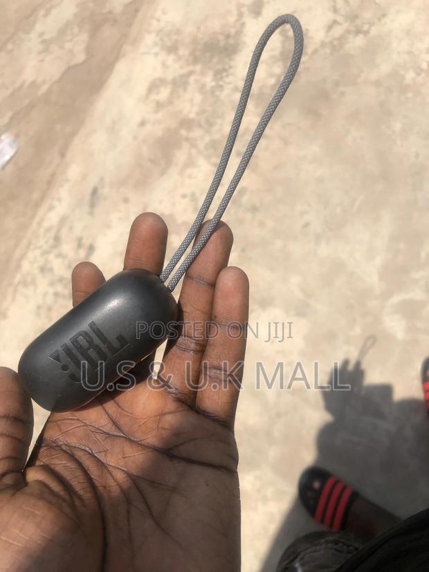 Preowned JBL Reflect Aero Earbuds From America in Stock photo 4