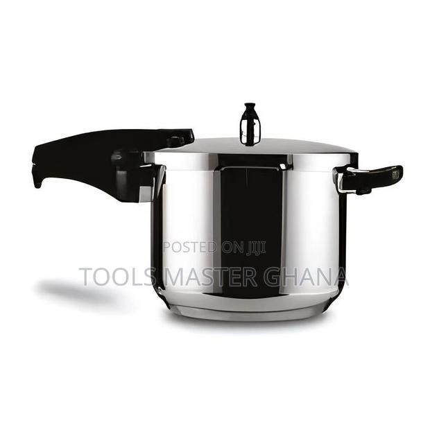 Stainless Steel Pressure Cooker - Kmer017m · Photo 2