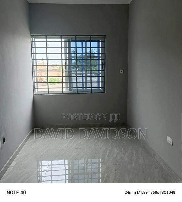1bdrm Apartment in New Chapter And Hall, Tema Metropolitan for rent · Photo 1