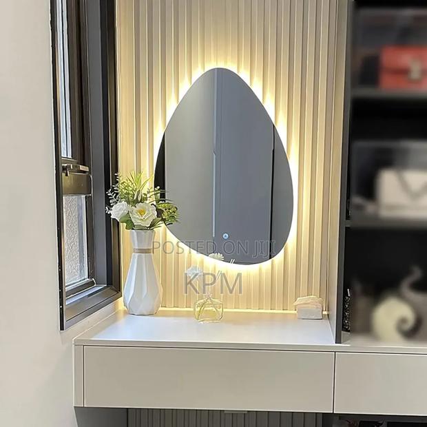 Irregular LED Vanity Bathroom Mirror Wall Mount photo 6