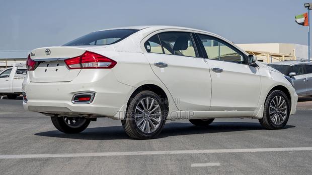 New Toyota Belta 2023 White photo 7