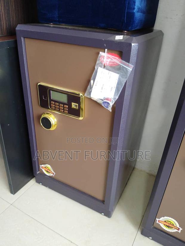 Fireproof Digital Money Safe · Photo 2