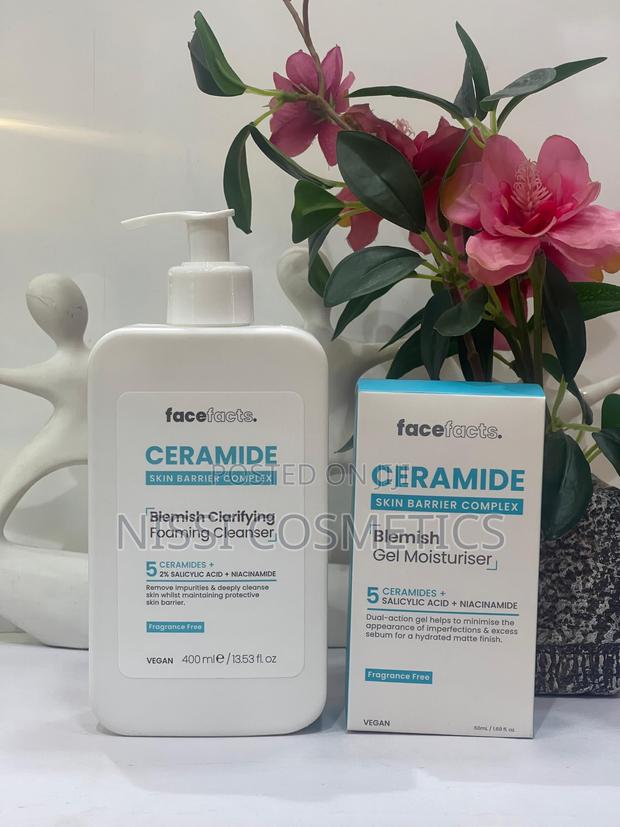 Ceramide Skin Barrier Complex Blemish Gel Moisturiser · Photo 2