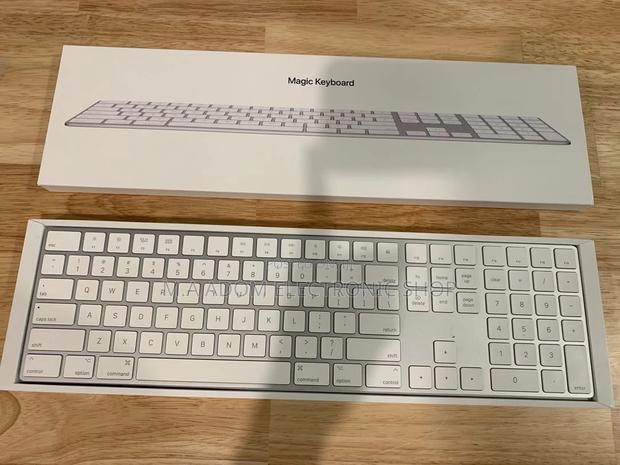Apple Magic Keyboard With Touch · Photo 3