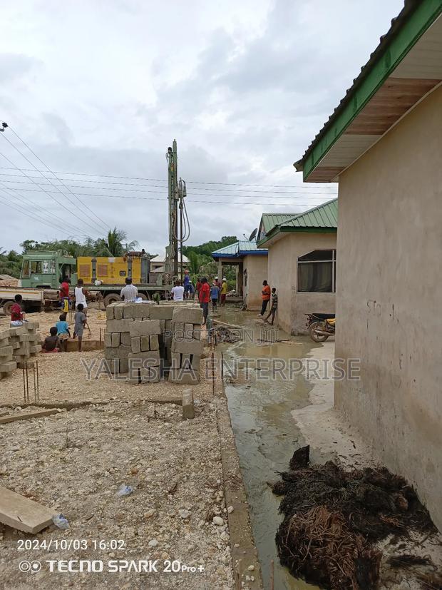 Borehole Drilling Bawdie Areas · Photo 4
