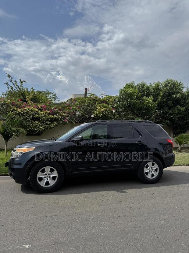 Ford Explorer Base 4dr FWD (3.5L 6cyl 6A) 2012 Black