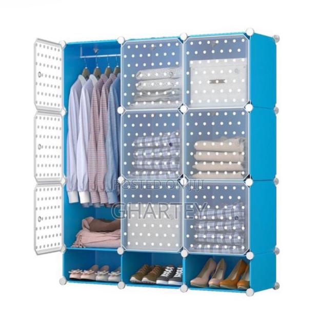 9 Cubes Foldable Wardrobe Blue · Photo 1