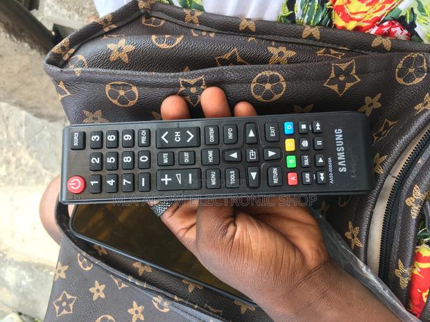 Samsung Smart Remote Black · Photo 2