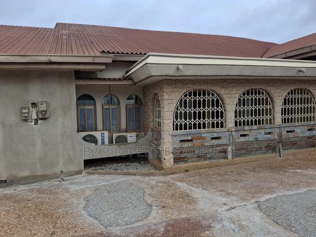 Furnished 5bdrm House in B2 Properties Agency, Kumasi Metropolitan · Photo 1