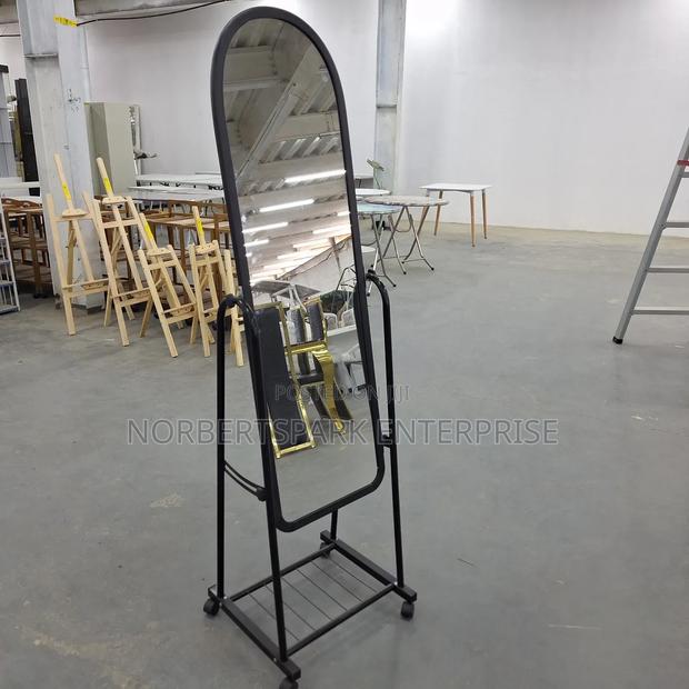 Stand Mirror(M311) · Photo 2