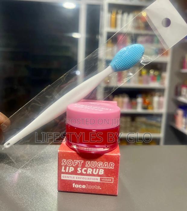 Sweet Strawberry Lip Scrub Silicone Lip Scrub Brush · Photo 4