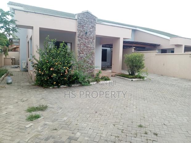 4bdrm House in East Legon for rent