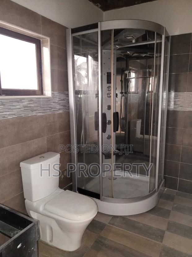 4bdrm House in East Legon for rent photo 7
