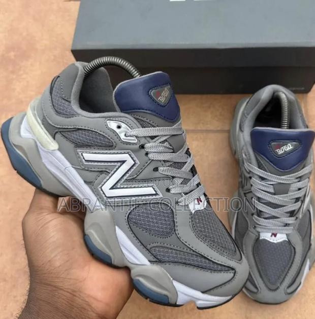 New Balance 9060 Grey · Photo 4