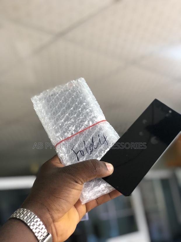 Samsung Galaxy Fold 4screen · Photo 1