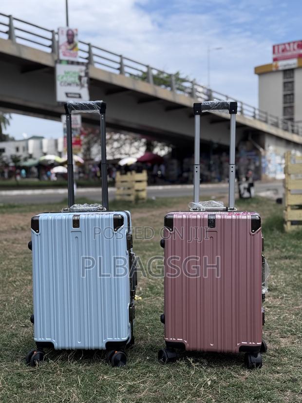 Zipless Trolling Traveling Luxurious Hand Luggage Smallsize · Photo 4