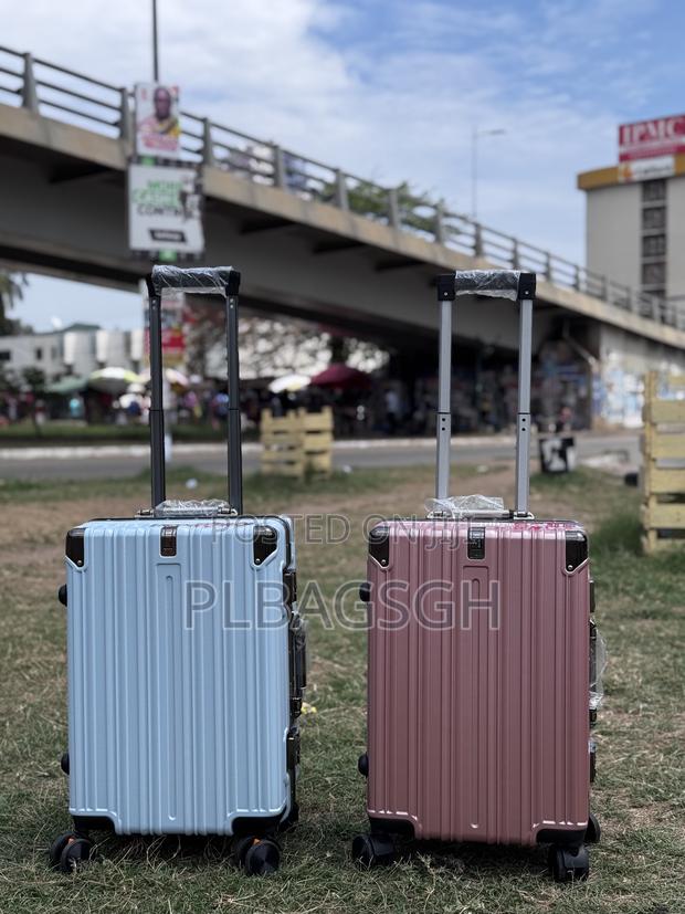 Zipless Trolling Traveling Luxurious Hand Luggage Smallsize · Photo 2