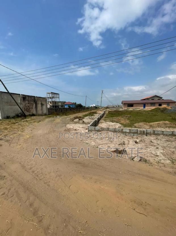 Litigation Free> Moderate Price Lands - Prampram · Photo 4