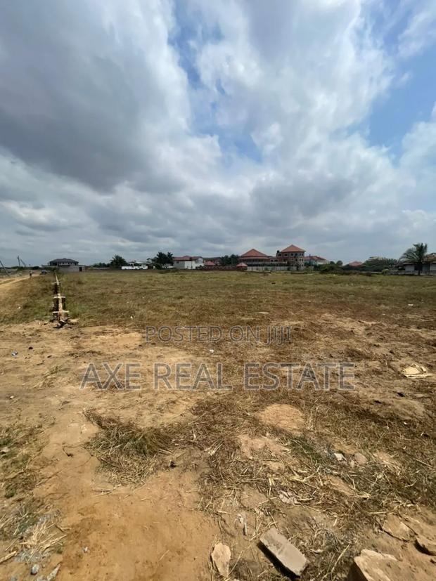 Genuine Price on Full Plot at Prampram Beach Road · Photo 4