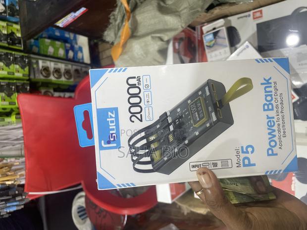 Power Bank 20000mah Built - In Type-C , iPhone, Cable, USB · Photo 2