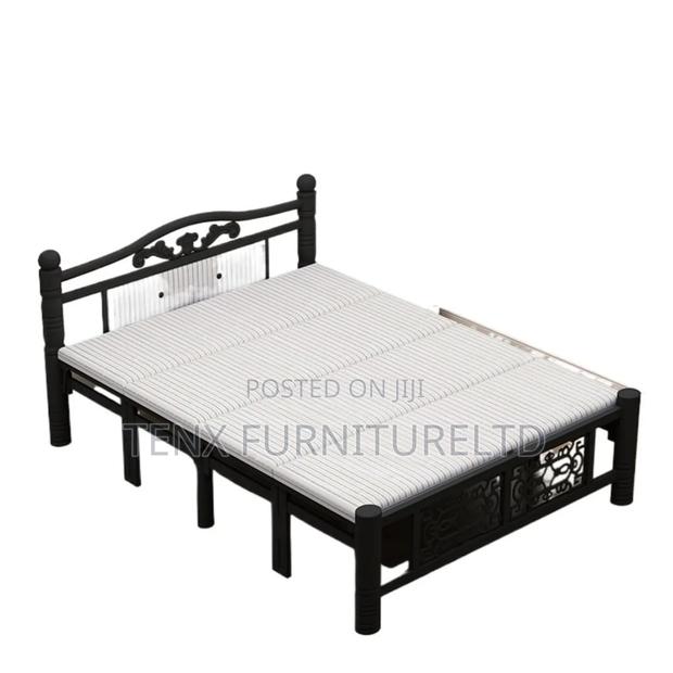 Metal Bed (Double) Black Inn · Photo 2