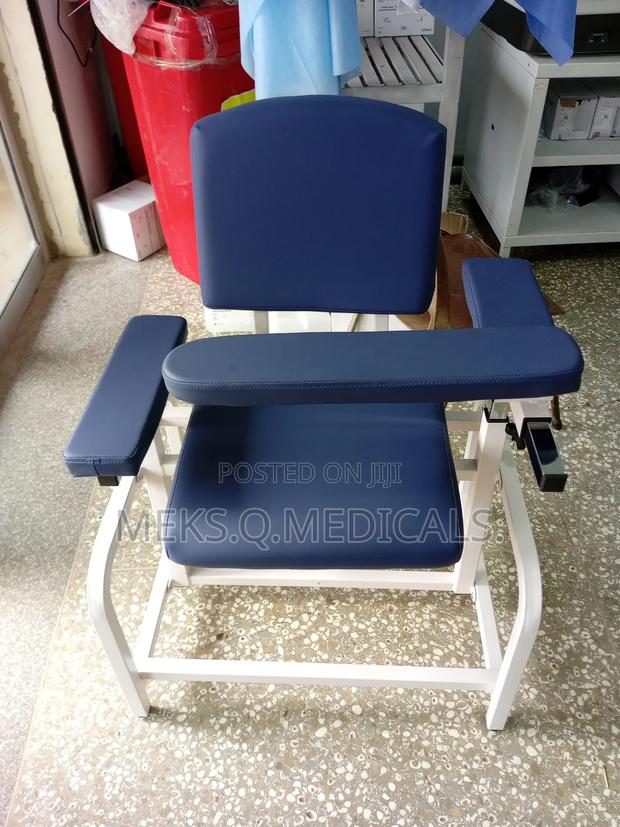 Phlebotomy Chair · Photo 4