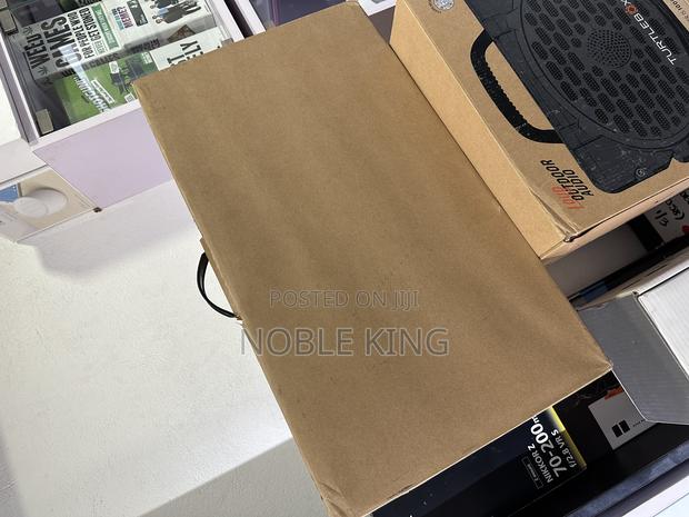 New Laptop Dell Alienware M16 R2 32GB Intel Core Ultra 9 SSD 1T · Photo 4