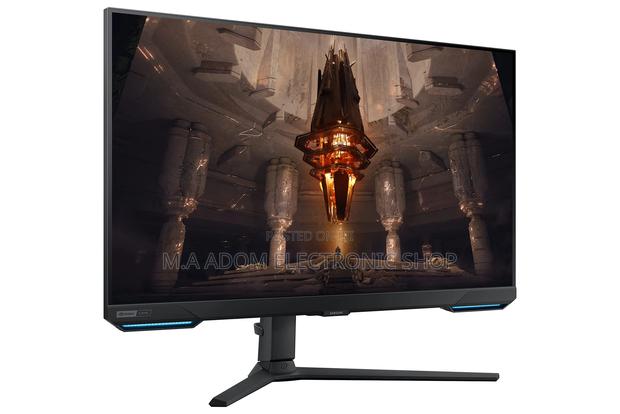 Samsung G7 28” Ultra Wide UHD 144hz Gaming Monitor · Photo 2