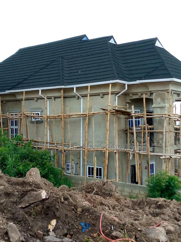 Premium Stone-Coated Roofing Tiles · Photo 4