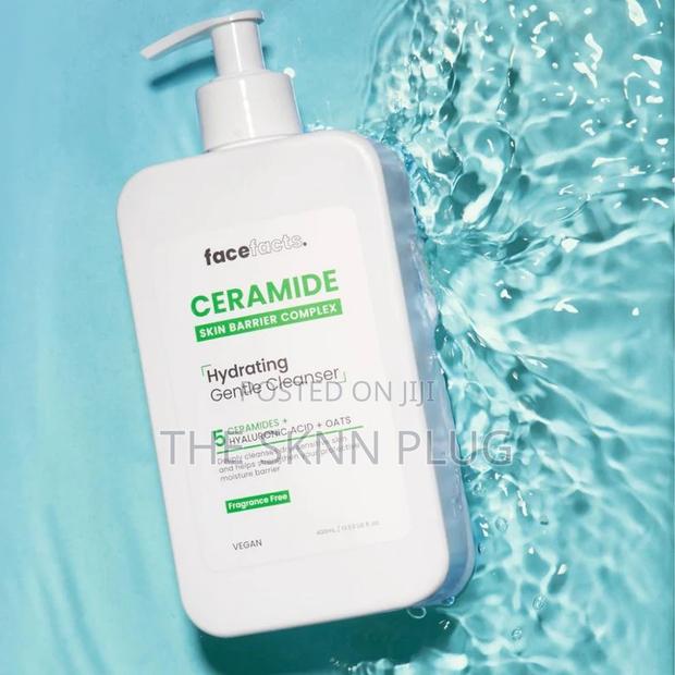 Face Facts Ceramide Hydrating Cleanser 400ml · Photo 2