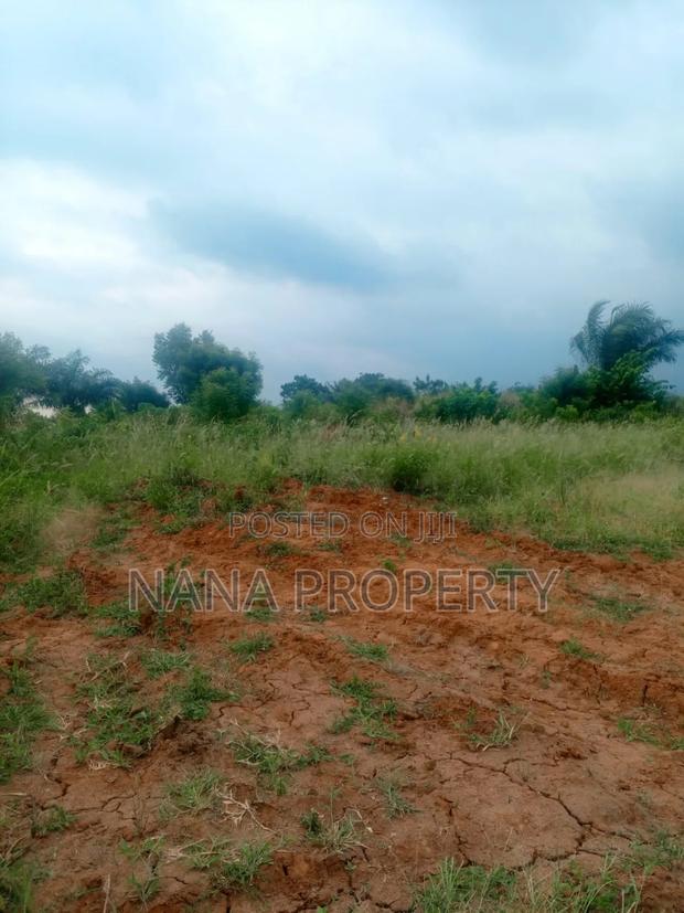 Four Plots of Land for Sale Located at Oyarifa Kuotaam Estat · Photo 2