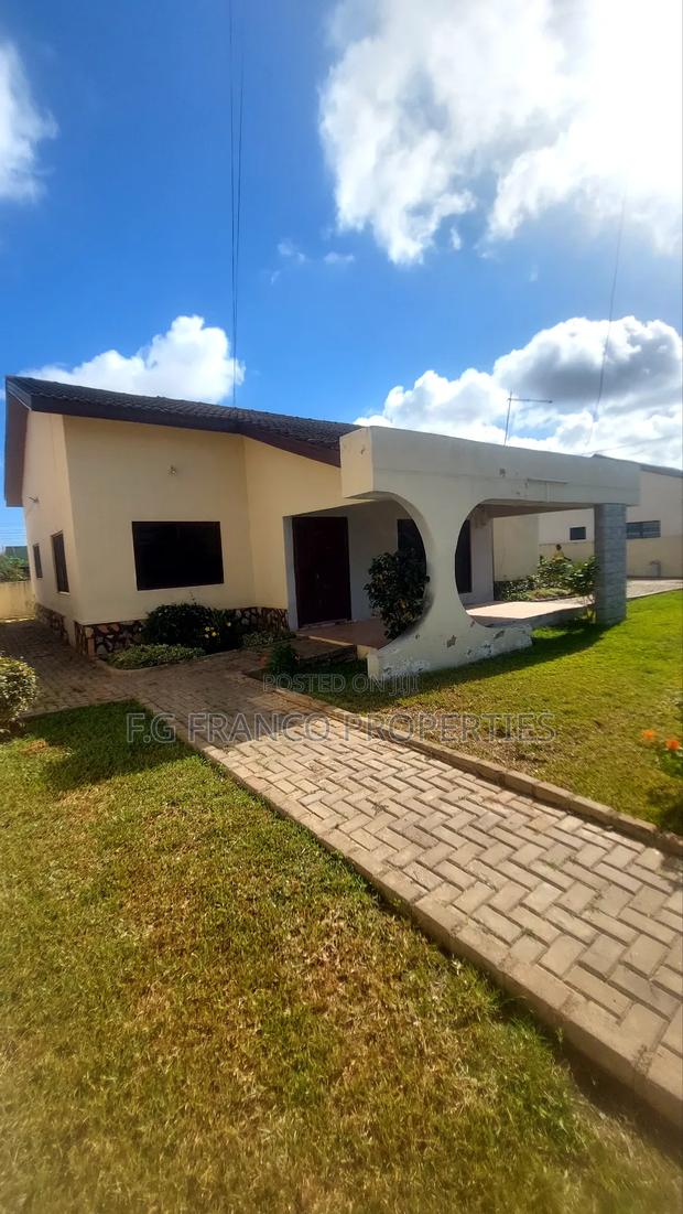 2bdrm House in Kg. Franco, Spintex for sale · Photo 3