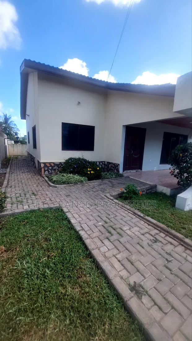 2bdrm House in Kg. Franco, Spintex for sale · Photo 4
